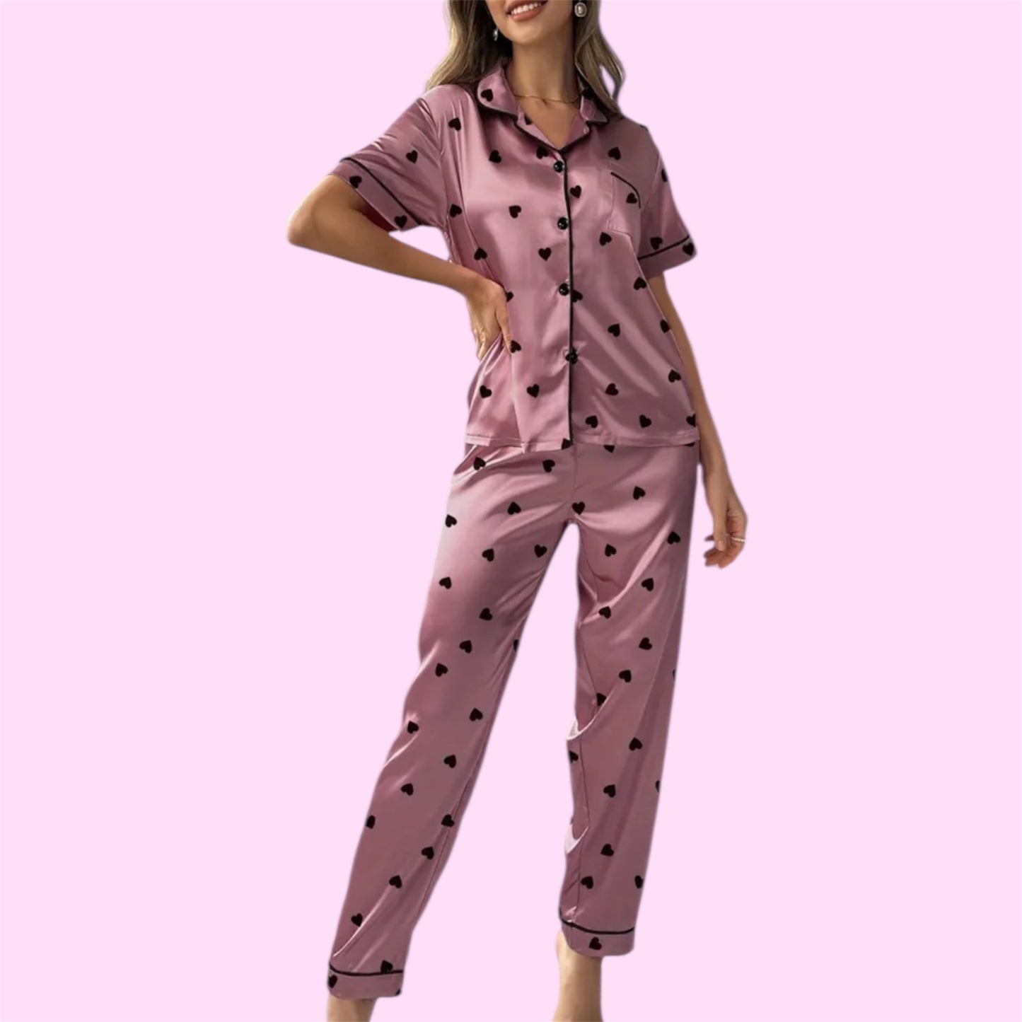 Set Pijama Satén 'Abrazo de Seda' (Manga Corta y Pantalón) | Manuelita LO