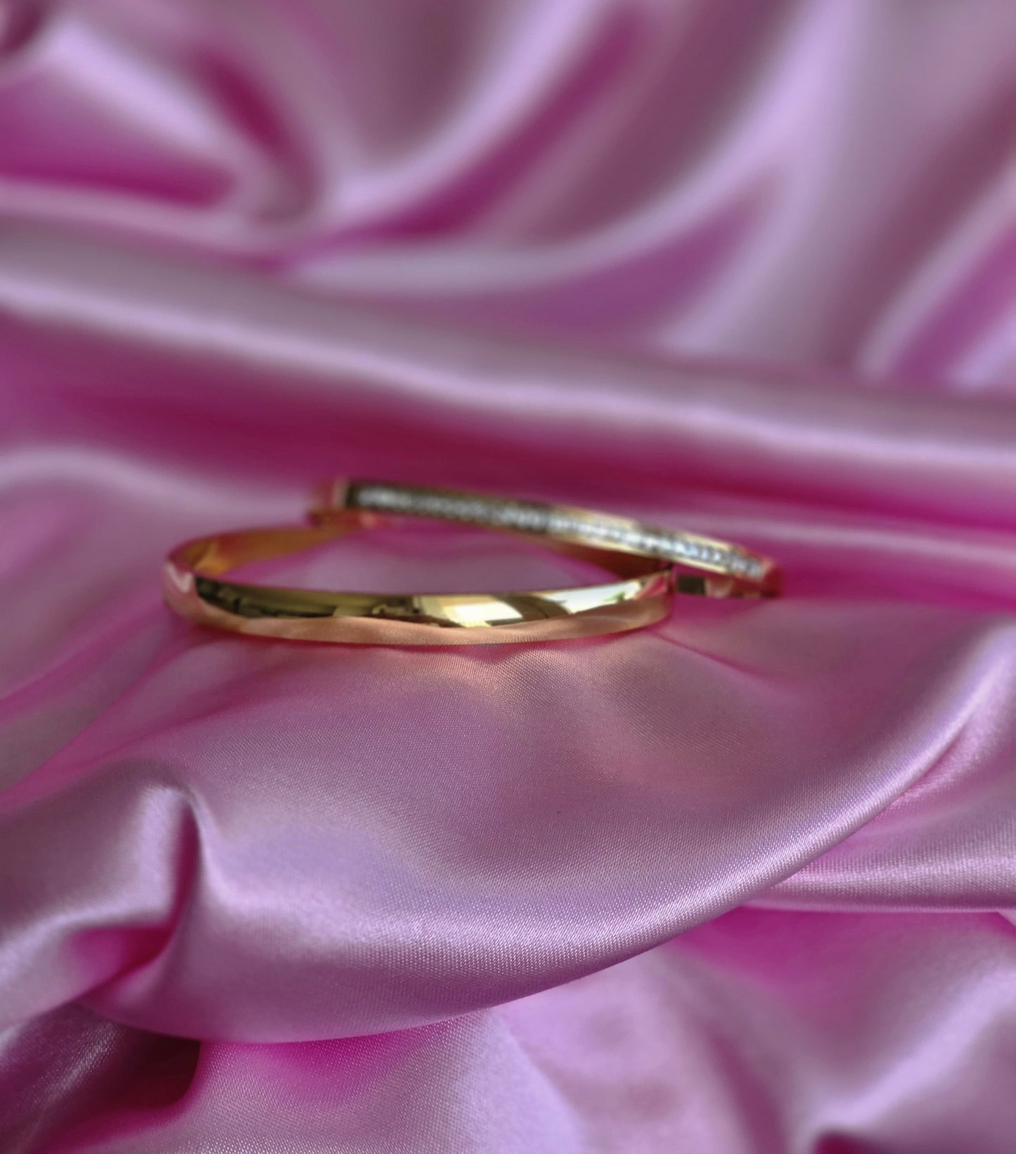 Set de Pulseras 'Luz Eterna' (Dúo Glamour Dorado) | Manuelita LO